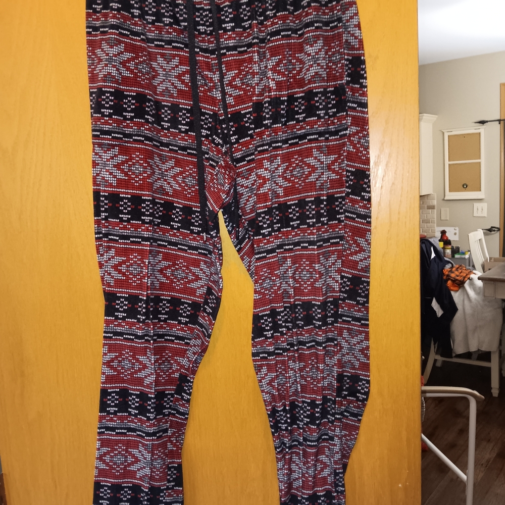 Womena Size Medium, Secret Treasures Gray and Red Pajama Bottoms